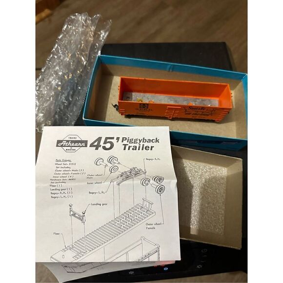 Vintage HO Athearn Trains Santa Fe Piggyback Trailer Car with Box - Picture 9 of 13